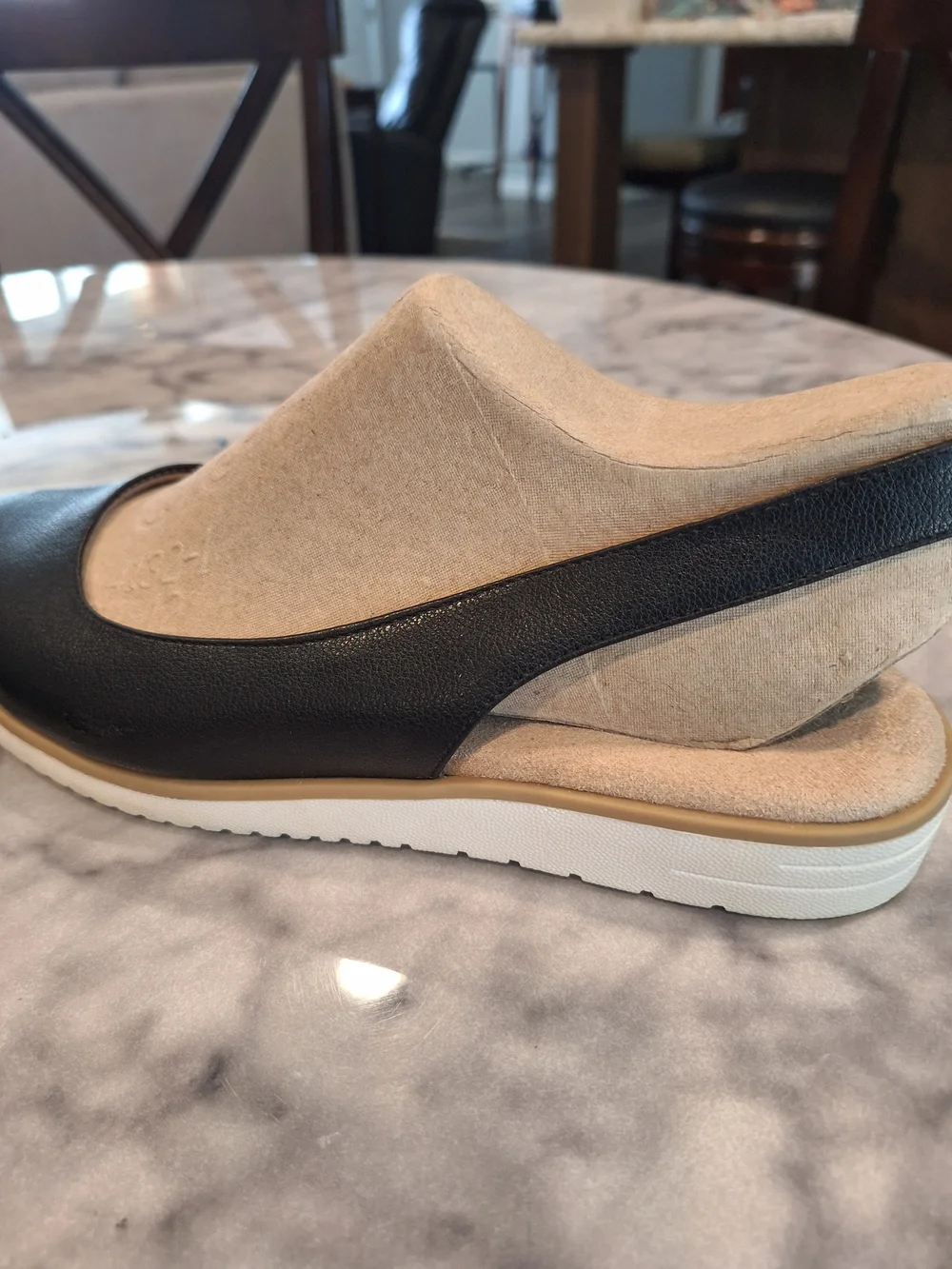 Soul Naturalizer 11W Classic Black Women's Slip-On Flats